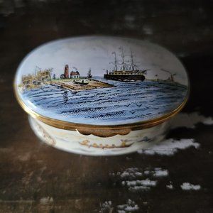 Retired Nantucket Historical Assoc English Enamel Pill Box - View of Brant Point